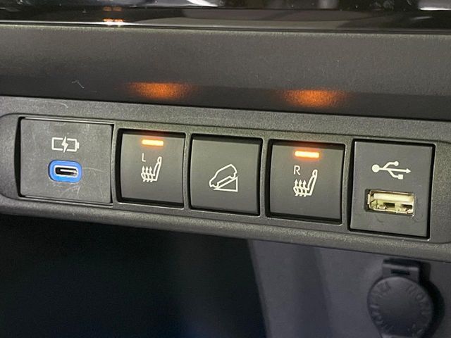 TOYOTA YARIS CROSS HYBRID 2023