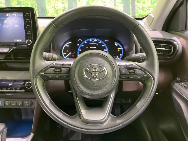 TOYOTA YARIS CROSS HYBRID 2023