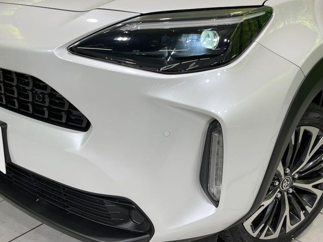 TOYOTA YARIS CROSS HYBRID 2023