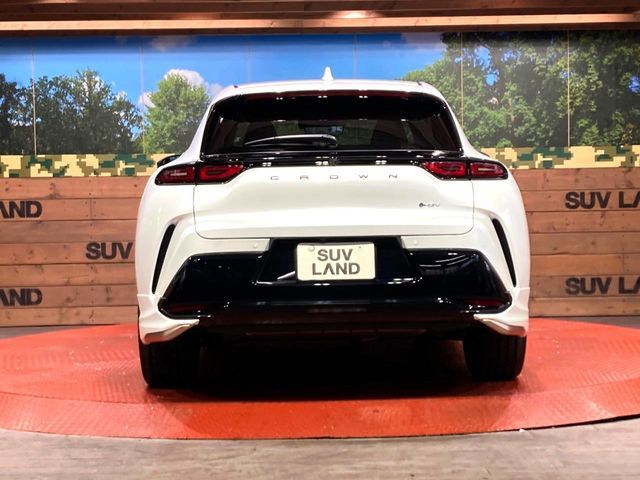 TOYOTA CROWN SPORT 2024