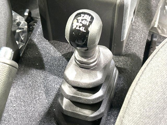 SUZUKI JIMNY NOMADE 2025