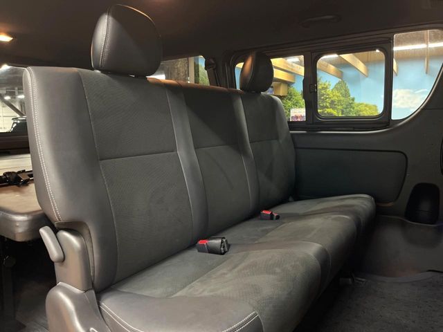 TOYOTA HIACE van 4WD 2021