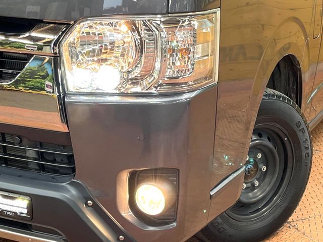 TOYOTA HIACE van 4WD 2021