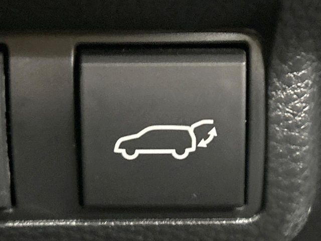 TOYOTA COROLLA CROSS HYBRID 2024