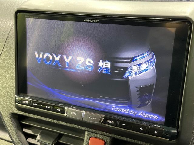 TOYOTA VOXY 2015