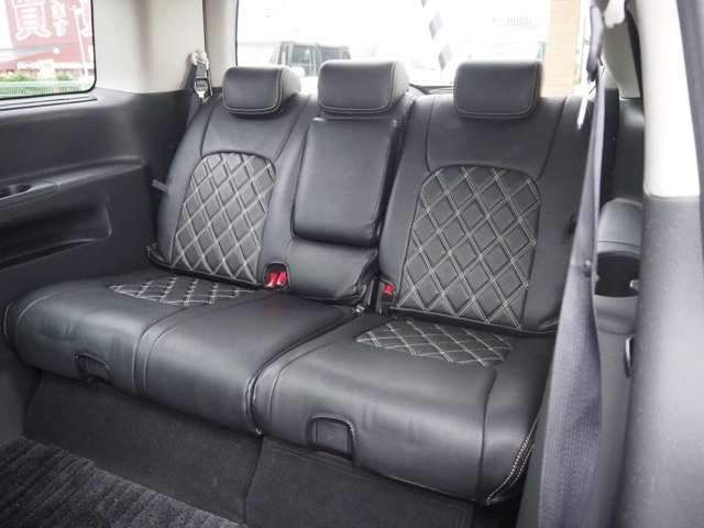 NISSAN ELGRAND  4WD 2015