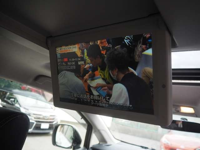 NISSAN ELGRAND  4WD 2015