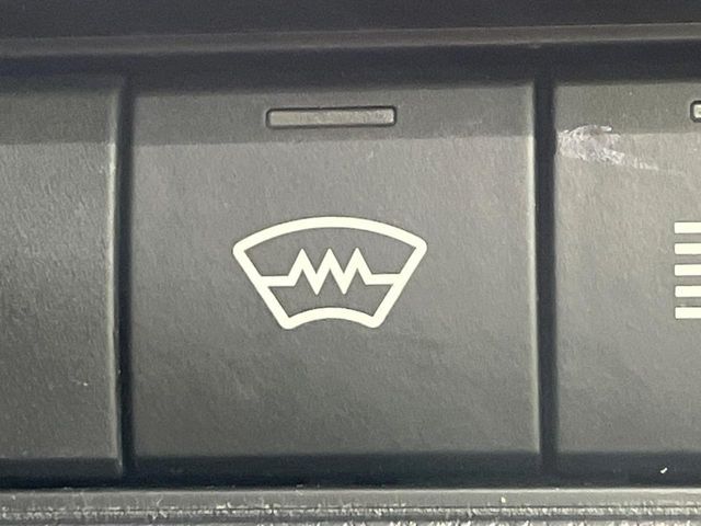 TOYOTA PRIUS 4WD 2023