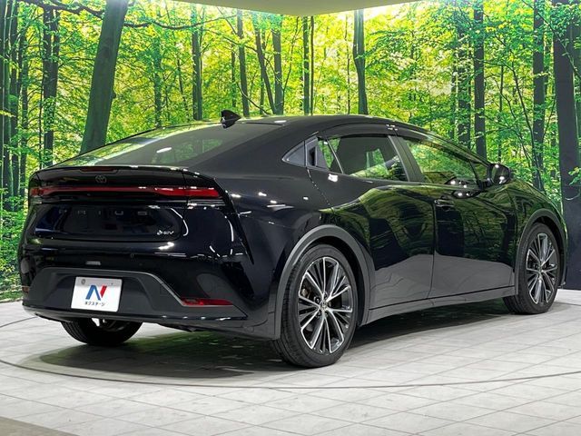 TOYOTA PRIUS 4WD 2023