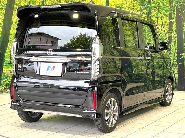 HONDA N BOX CUSTOM 2022