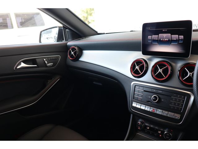 MERCEDES BENZ MERCEDES AMG CLA Shooting Brake 2018