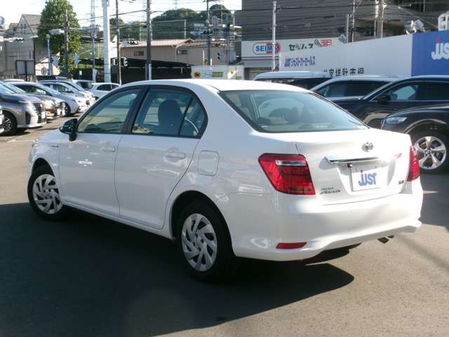TOYOTA COROLLA AXIO HYBRID 2020