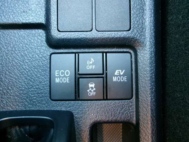 TOYOTA COROLLA AXIO HYBRID 2020