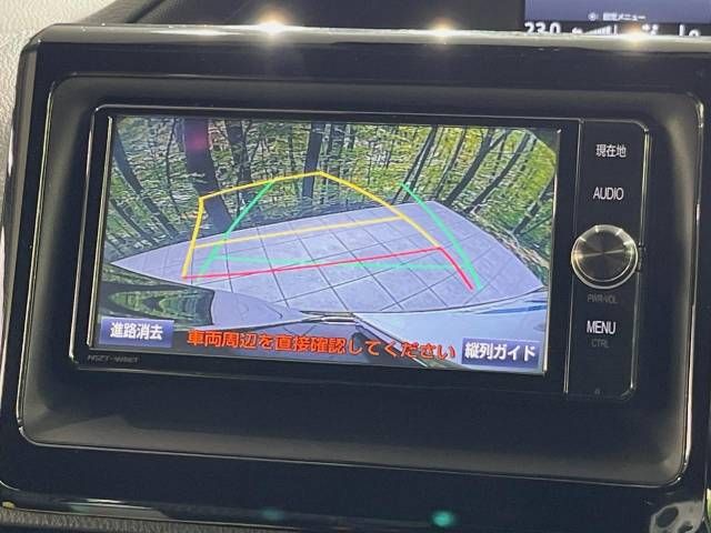 TOYOTA NOAH HYBRID 2017