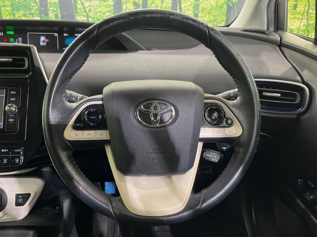 TOYOTA PRIUS 2016