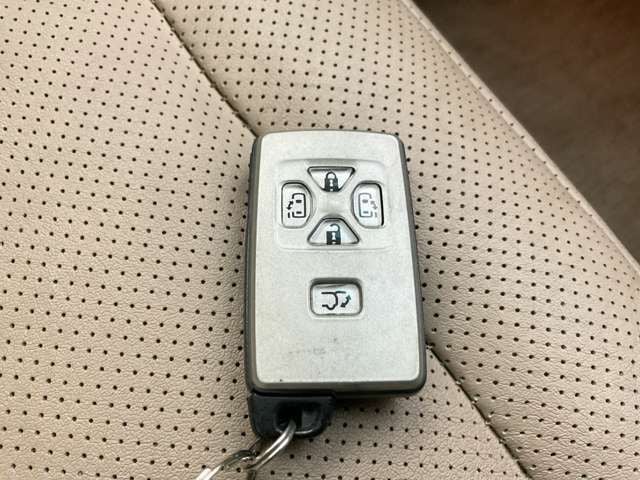 TOYOTA ALPHARD hybrid 4WD 2012