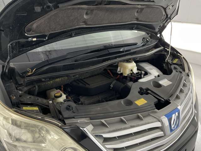 TOYOTA ALPHARD hybrid 4WD 2012