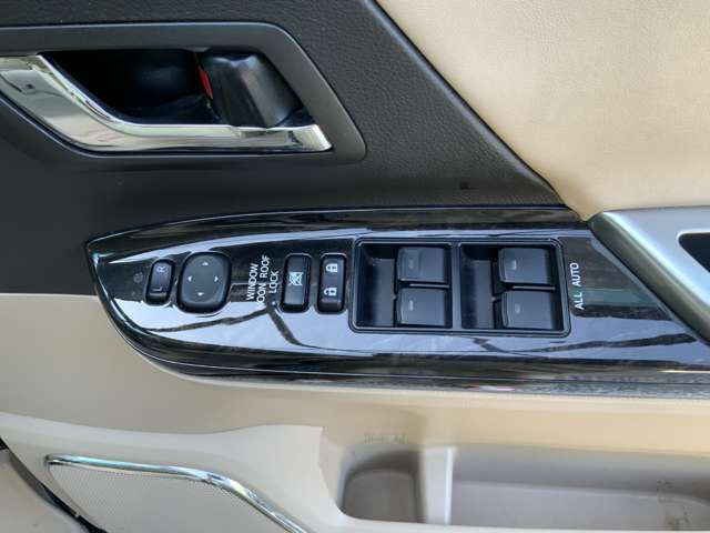 TOYOTA ALPHARD hybrid 4WD 2012