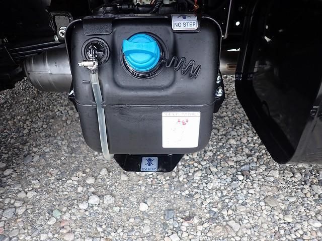 MITSUBISHI CANTER 2024