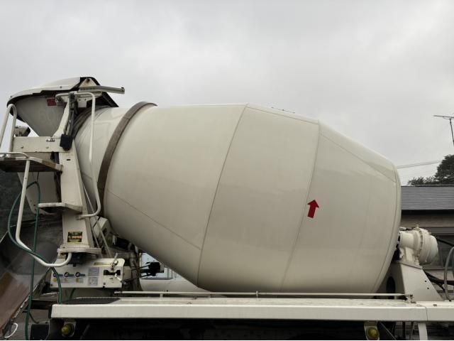 MITSUBISHI FUSOU SUPER GREAT 2018