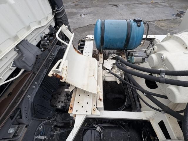 MITSUBISHI FUSOU SUPER GREAT 2018