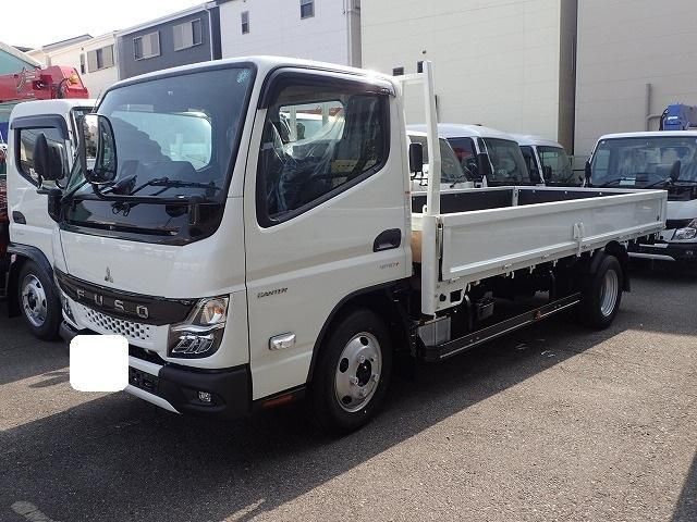MITSUBISHI CANTER 2025