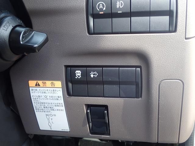 MITSUBISHI CANTER 2025