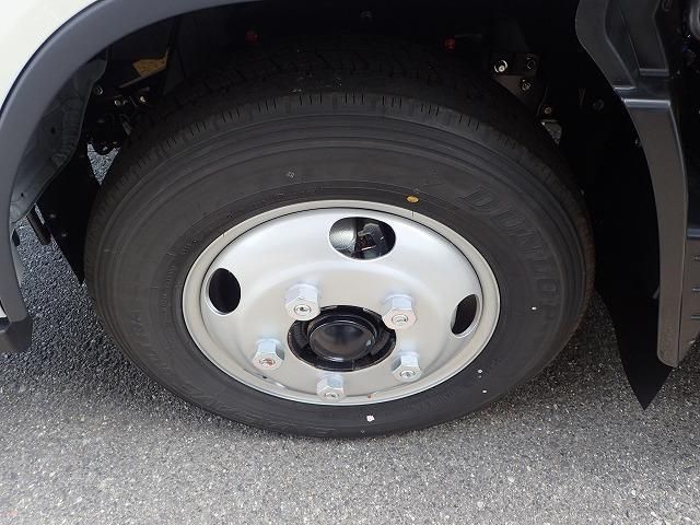 MITSUBISHI CANTER 2025