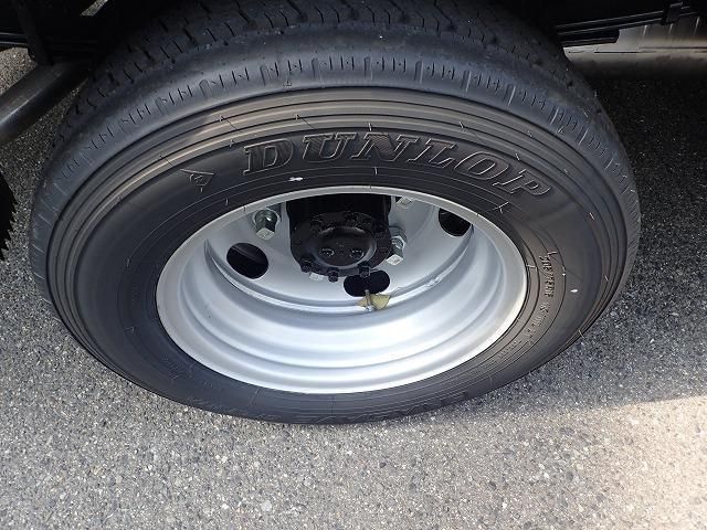 MITSUBISHI CANTER 2025