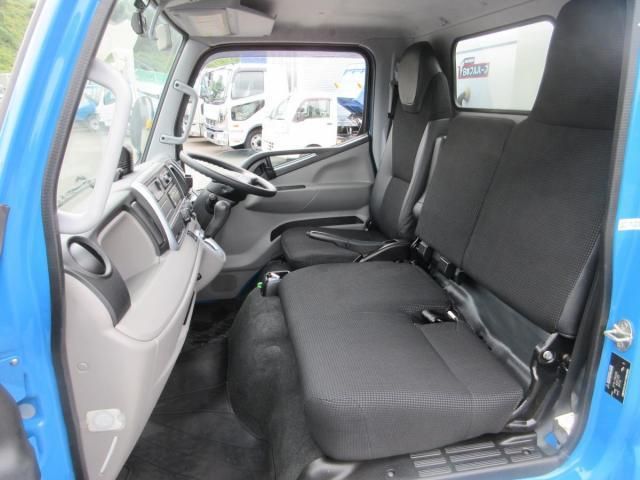 MITSUBISHI CANTER 2022