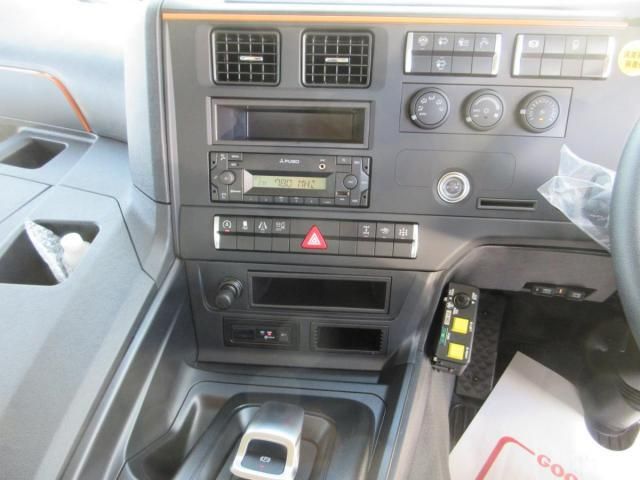 MITSUBISHI FUSOU SUPER GREAT 2025