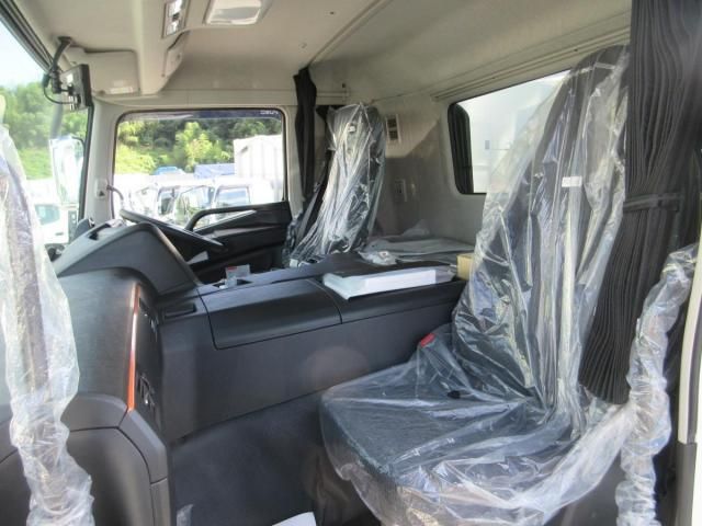 MITSUBISHI FUSOU SUPER GREAT 2025