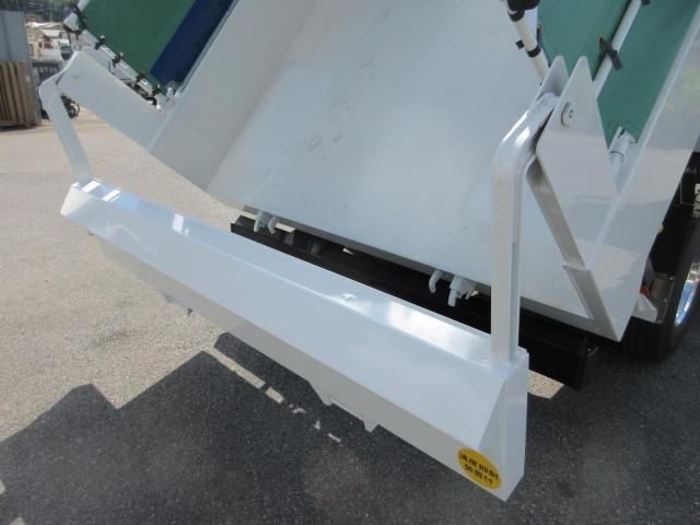 MITSUBISHI FUSOU SUPER GREAT 2025