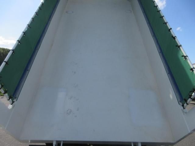 MITSUBISHI FUSOU SUPER GREAT 2025