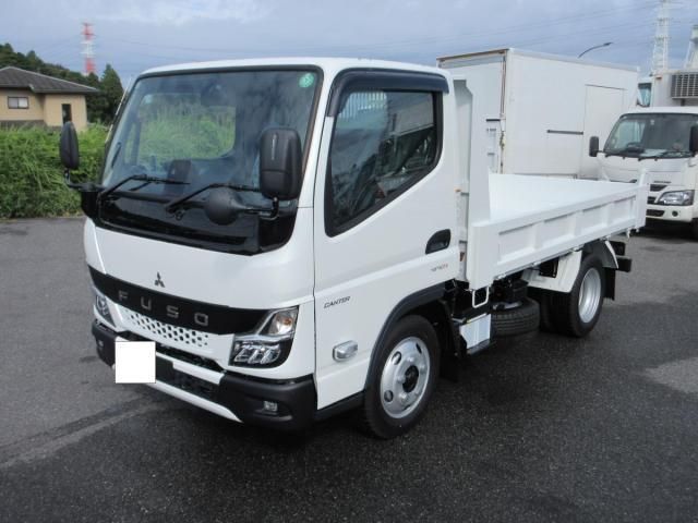 MITSUBISHI CANTER 2025