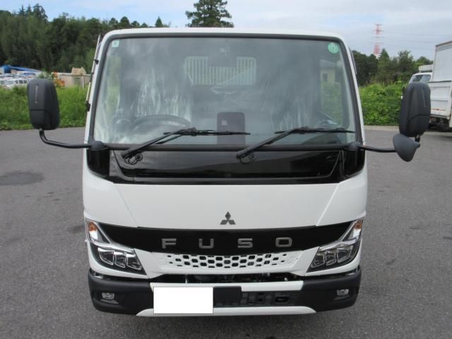 MITSUBISHI CANTER 2025
