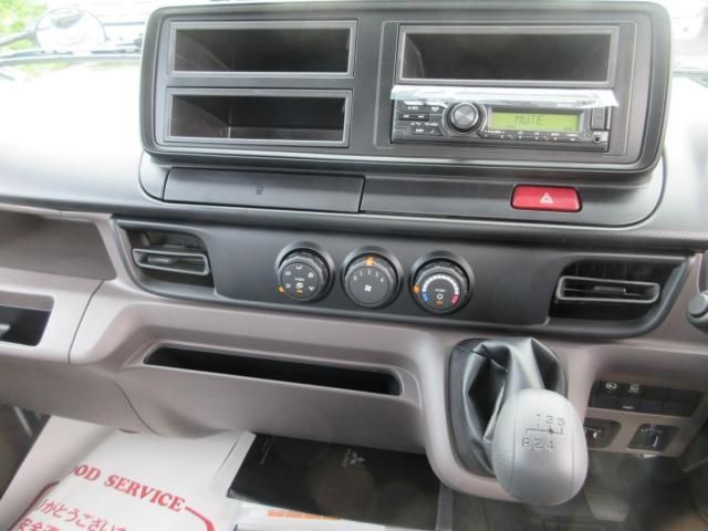 MITSUBISHI CANTER 2025