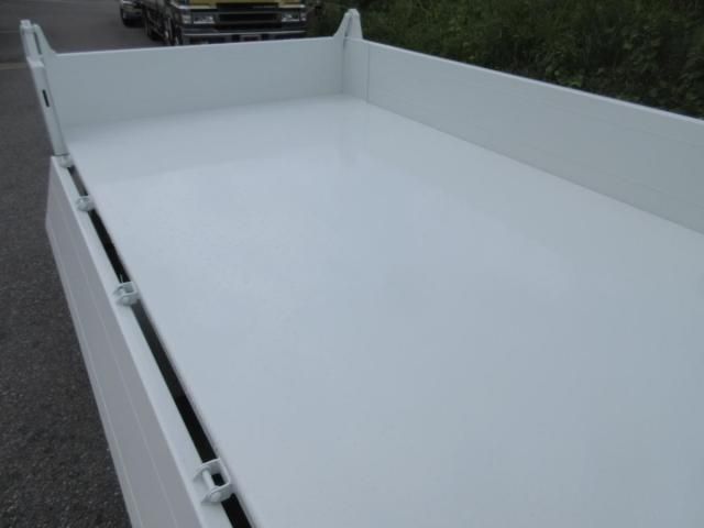 MITSUBISHI CANTER 2025