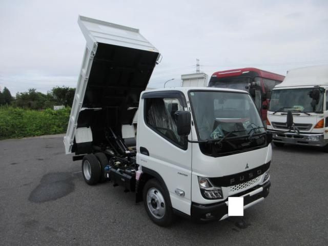 MITSUBISHI CANTER 2025