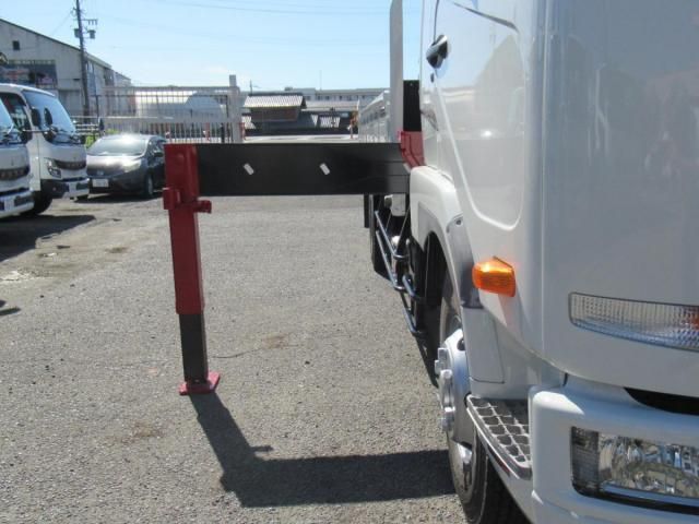 MITSUBISHI FUSOU FIGHTER 2016