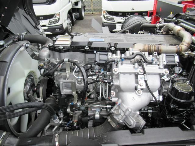 MITSUBISHI FUSOU FIGHTER 2025