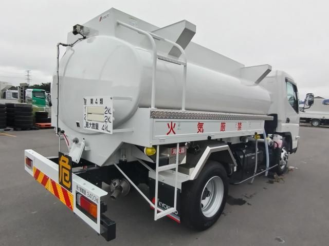 MITSUBISHI CANTER 2024