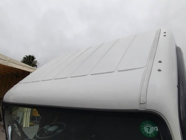 MITSUBISHI CANTER 2024