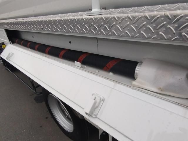 MITSUBISHI CANTER 2024