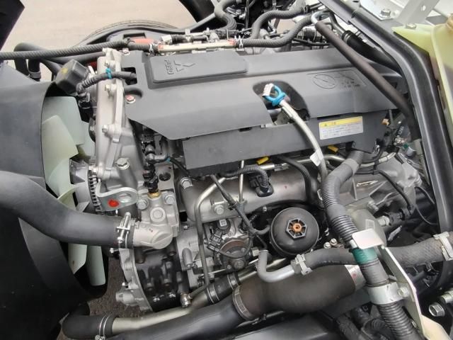 MITSUBISHI CANTER 2024