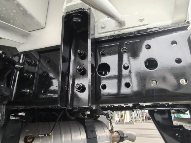 MITSUBISHI CANTER 2024