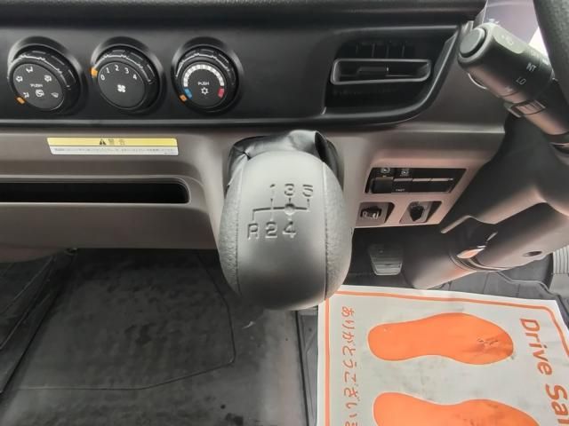 MITSUBISHI CANTER 2024