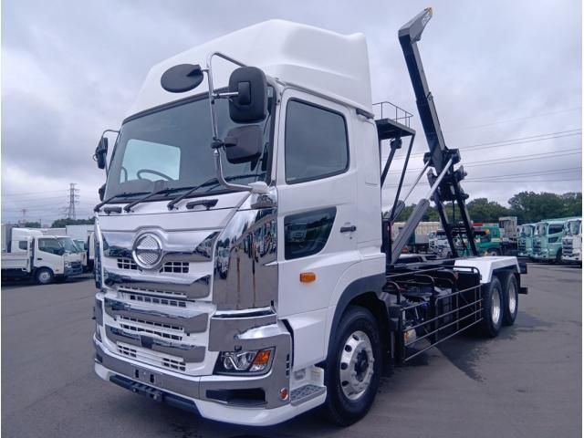 HINO PROFIA 2025