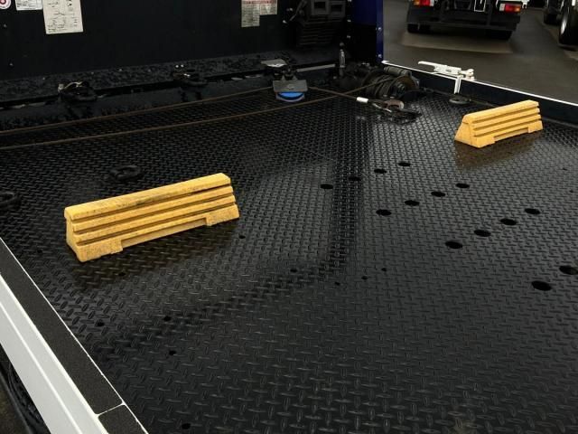 MITSUBISHI CANTER 2018