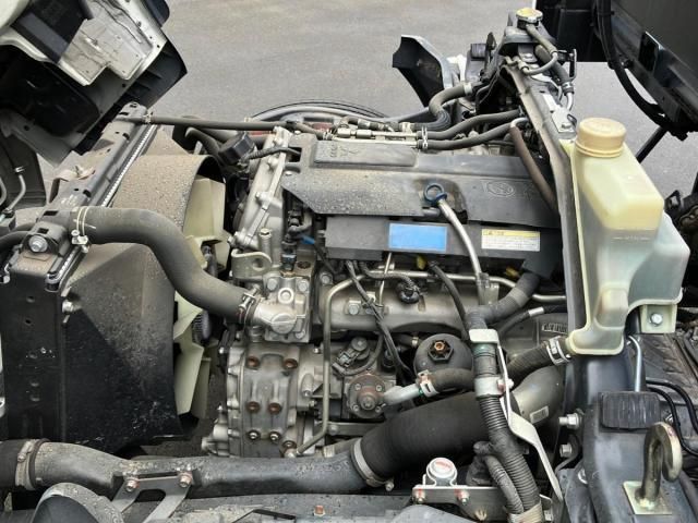 MITSUBISHI CANTER 2018